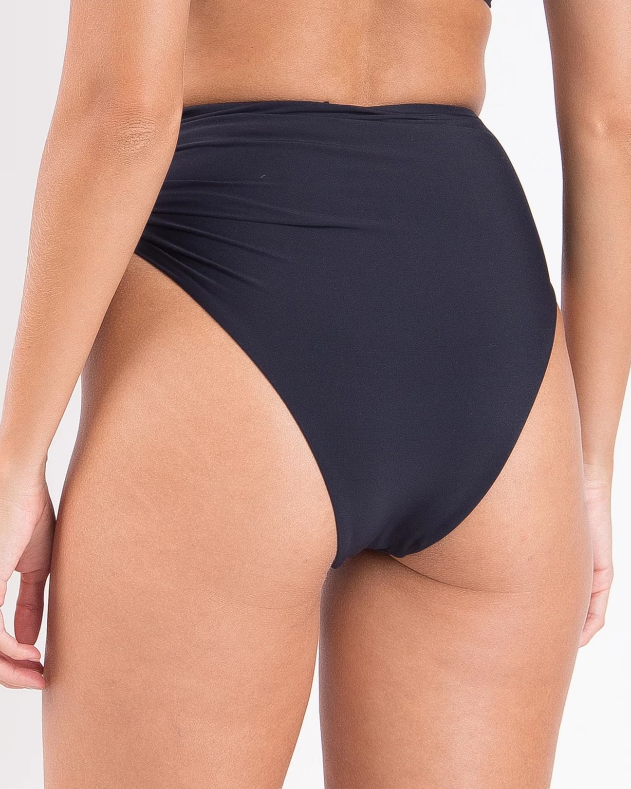 Rio de Sol Zadar High Waisted Bikini Bottom in Nero